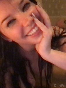 Belle Delphine Nude Intimate Bath Onlyfans Set Leaked