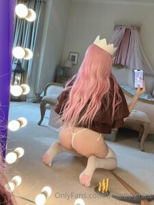 Belle Delphine Runescape Girlfriend Onlyfans Set Leaked