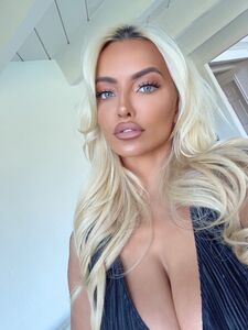 lindseypelas exclusive onlyfans leaked nudes