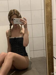 Little daisy new hot onlyfans leaked nudes