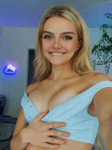 Trippiebri new hot onlyfans leaked nudes