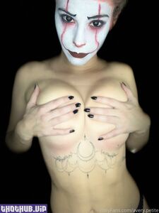 avery.petite new hot onlyfans leaked nudes