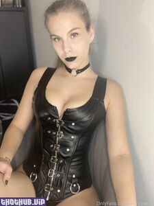 avery.petite new hot onlyfans leaked nudes