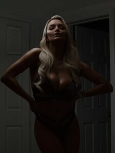 Lindsey Pelas latest onlyfans leaked nudes