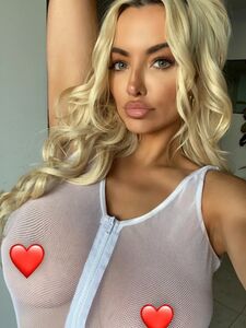 Lindsey Pelas latest onlyfans leaked nudes