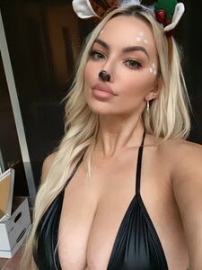 Lindsey Pelas latest onlyfans leaked nudes