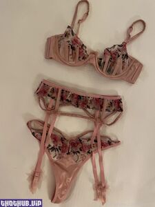 mia karina new hot onlyfans leaked nudes