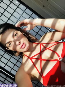 AlexaPearl onlyfans leaks nude photos