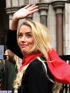 Amber Heard Nude Leaks Photos