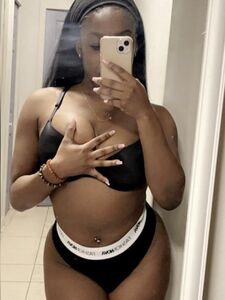TikTok ebony girl Leaked Pics