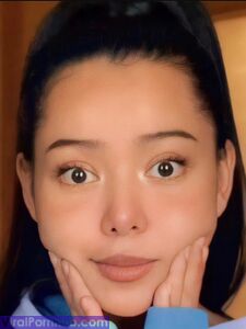 Bella Poarch Sexy Close Up Pics