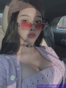 songyuxin_hitomi  Onlyfans Leaks Nude Album