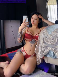 songyuxin_hitomi  Onlyfans Leaks Nude Album