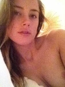 Sexy Amber Heard Nude Leaks