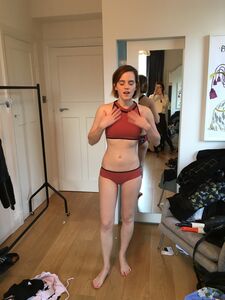 Super Hot Emma Watson Nudes Leaked on the Internet