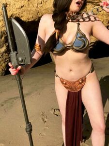 Maitland Ward Nude Slave Leia Cosplay Set Leaked