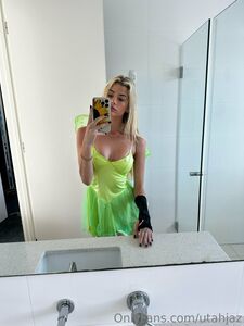 Utahjaz sexy babe onlyfans pics