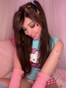 Belle Delphine Hello Kitty full pussy leaks